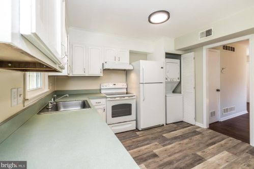 415 Jefferson Ave, Downingtown PA 19335-3025 exterior