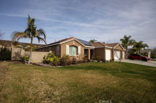 19148 Painted Rock St, Perris CA  92570-6534 exterior