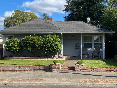 617 Jones St, Ukiah, CA 95482-5313