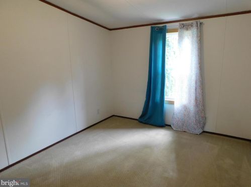 35353 Dannys Dr, Laurel DE  19956-3311 exterior