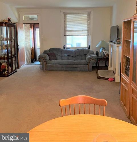 252 3rd St, Gloucester, NJ 08030-2003