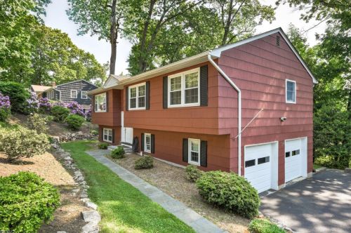 99 Sun Valley Way, Greystone Park, NJ 07950-1913