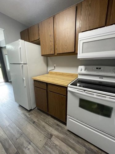 3 Balsam Trl, Wisconsin Dells WI  53965-8858 exterior