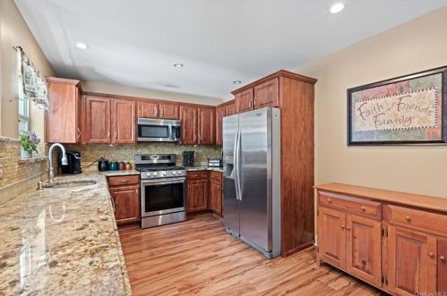 378 Angelo Dr, Montgomery, NY 12549-1600