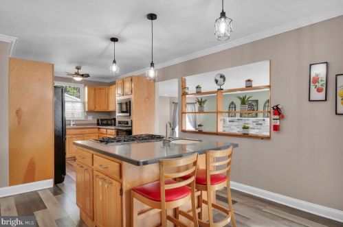 26 Woodshire Dr, Erial NJ  08081-2211 exterior