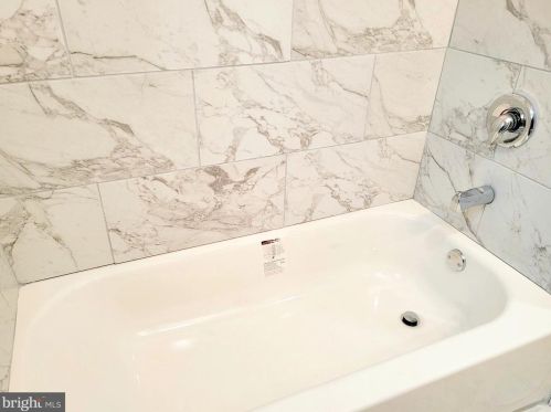 20 Kendall Blvd, Camden NJ  08107-1512 exterior