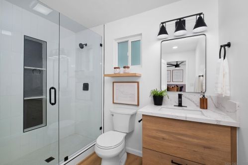 3226 Laurashawn Ln, Escondido CA 92026-8532 exterior