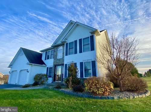 700 Steven Dr, Krumsville, PA 19534-9269