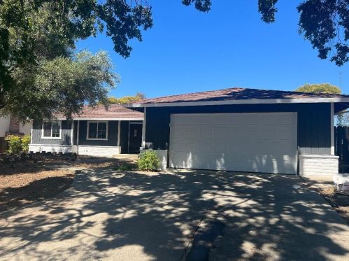 1525 Woodland Dr, West Pittsburg CA  94565-5633 exterior