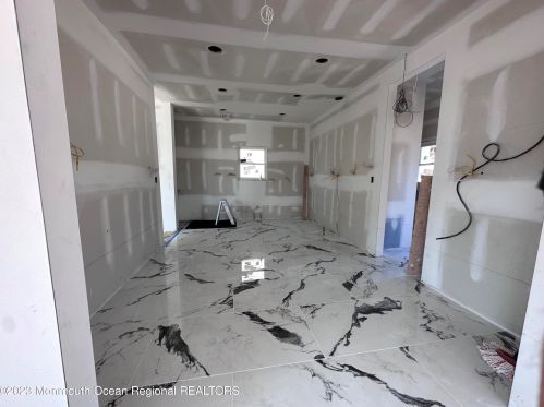 225 Cedar St, Oakhurst, NJ 07755-1509