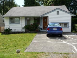 9320 B St, Tacoma, WA 98445-2132