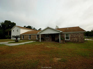 740 General Moultrie Dr, Bonneau, SC 29431-8510