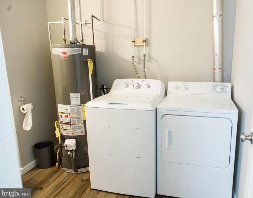 421 Hanover St, Carlisle PA  17013-1930 exterior