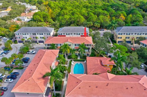 111 Greenwich Cir, Jupiter, FL 33458-2879