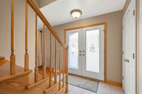 65 Hobbitt Ln, Finleyville, PA 15332-1062