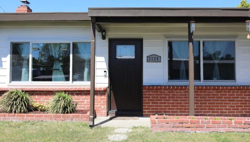 2325 Orleans Dr, Pinole, CA 94564-1645