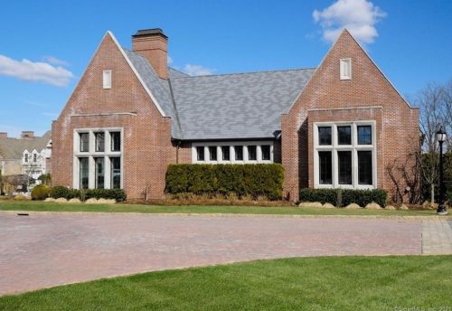 77 Havemeyer Ln, Stamford CT  06902-2153 exterior