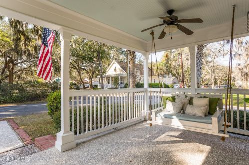 2007 King St, Beaufort, SC 29902-4811
