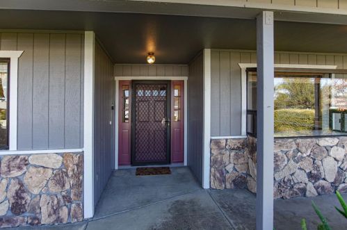 780 Ridgemark Dr, Hollister, CA 95023-6431