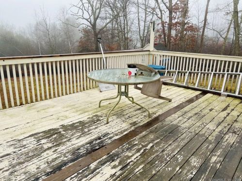 59 Sterling Rd, Moosup, CT 06354-1928