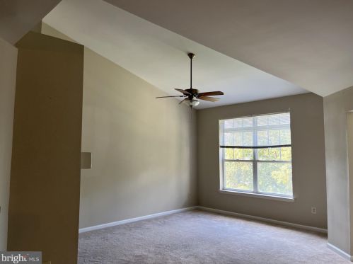 106 Dresher Woods Dr, Dresher PA  19025-1521 exterior