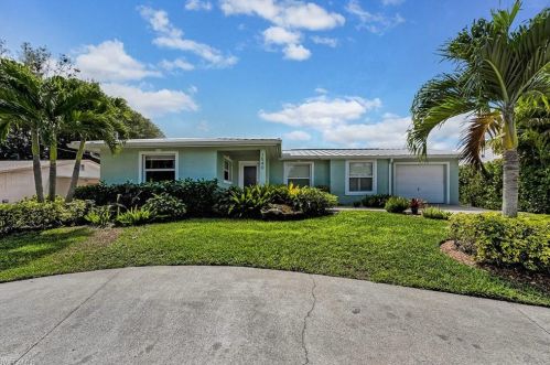 1540 Curlew Ave, Naples, FL 34102-3405