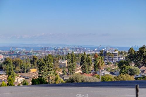 2146 Toscanini Dr, Rancho Palos Verdes CA  90275-1420 exterior