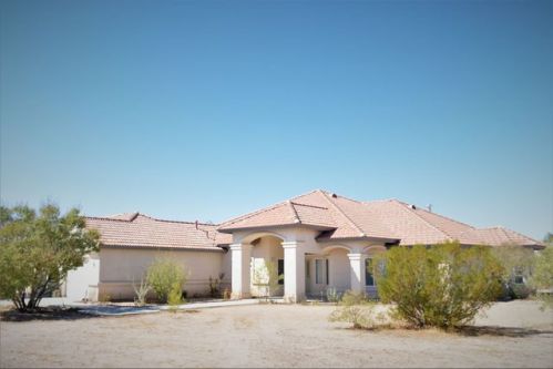 415 Primavera St, Ridgecrest CA  93555-8795 exterior