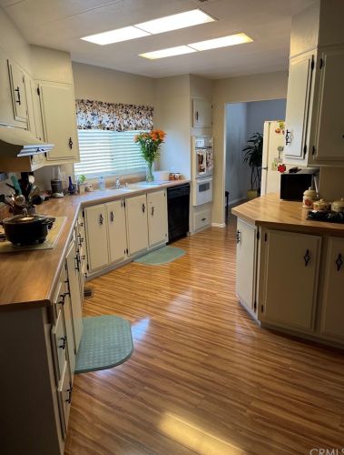 1342 Silver Lake Pl, Brea, CA 92821-2836