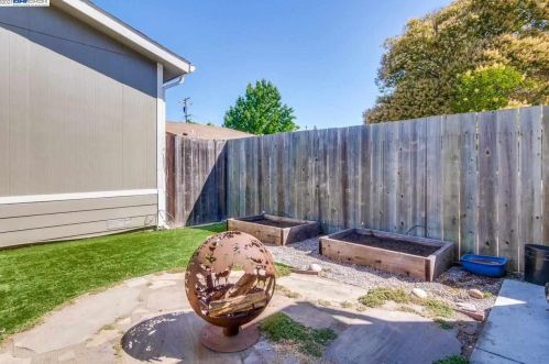 503 Willow Ave, Hayward CA  94541-2424 exterior