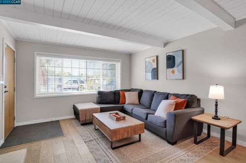 3104 San Ramon Rd, Concord CA  94519-2227 exterior