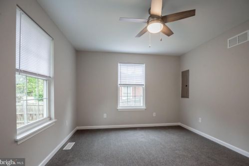 1954 Old Kirkwood Rd, Bear DE  19701-2235 exterior