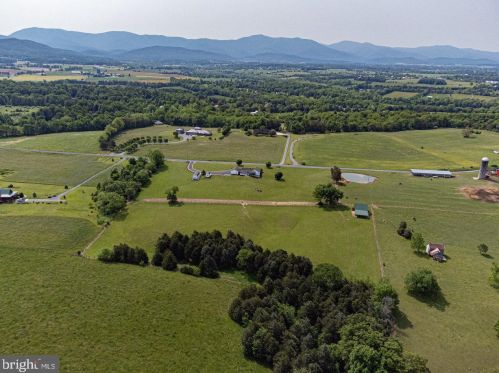 803 Hook Hill Rd, Richmond National Battlefiel VA  22835-3505 exterior