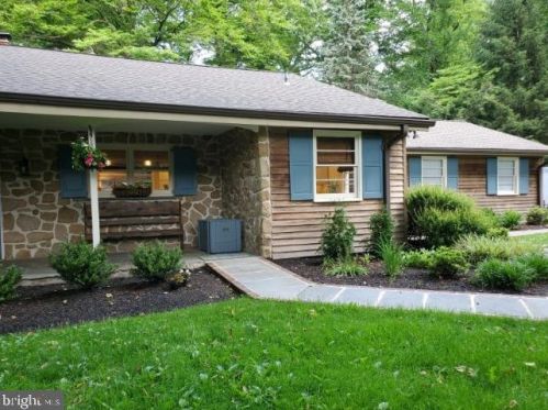 1005 Davis Rd, Prospectville, PA 19002-2609