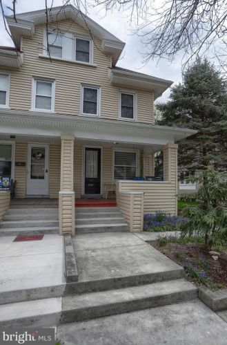305 Cocoa Ave, Swatara, PA 17033-1430