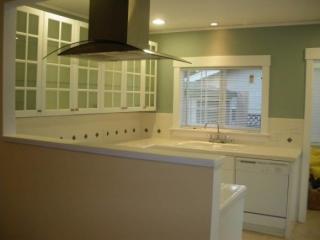 501 Junipero St, Santa Barbara CA  93105-4211 exterior