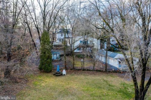 559 Highland Ave, Carlisle, PA 17013-3921