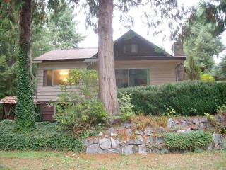 2622 Rocky Point Rd, Bremerton, WA 98312-2018