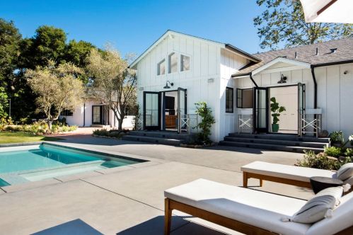 172 Santa Elena Ln, Santa Barbara, CA 93108-2513