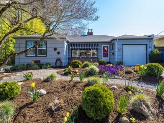 4220 69th Ave, Portland, OR 97218-3675