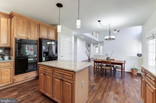 5410 Dabneys Mill Ct, Haymarket VA  20169-4519 exterior