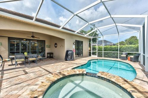 771 102nd Ave, Naples, FL 34108-3214