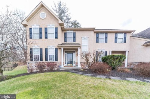 348 Sterling Ln, Downingtown, PA 19335-3207
