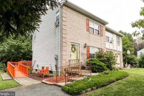 1619 Manor Blvd, Lancaster, PA 17603-9406