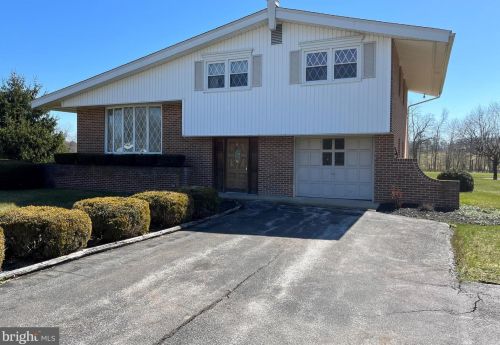 4885 Old Harrisburg Rd, Gettysburg, PA 17325-7612