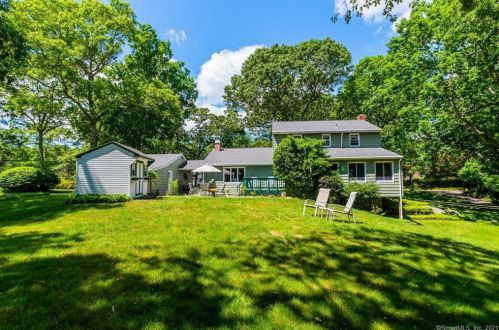 10 Lee Dr, Lyme CT  06371-2111 exterior