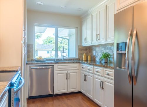 1638 Bittern Dr, Sunnyvale CA  94087-4604 exterior