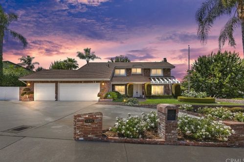 1475 Trenton Dr, Riverside, CA 92506-4042