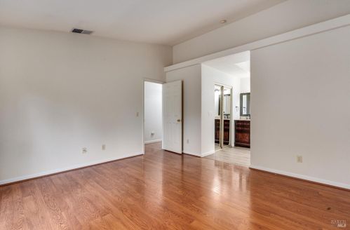 2013 Waltzer Rd, Santa Rosa CA  95403-1827 exterior