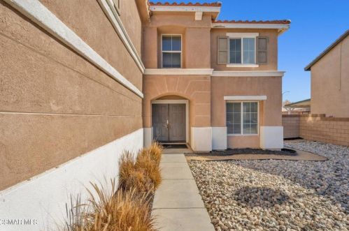 45104 18th St, Lancaster CA  93534-2046 exterior